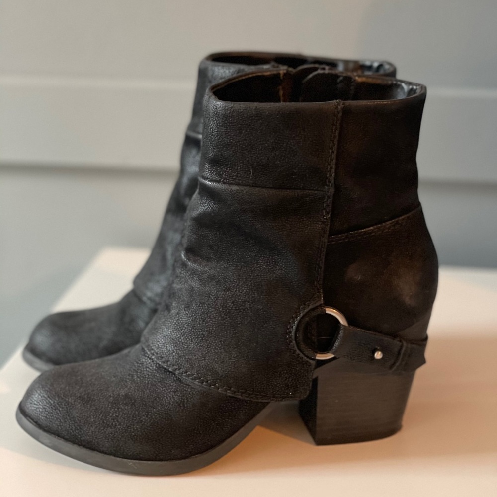 Fergie Boots